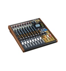 TASCAM MODEL-12: Mesa de mezclas todo en uno 2