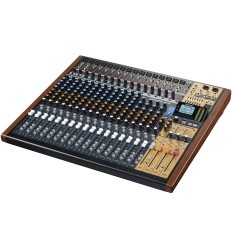 TASCAM Model 24 | Mezclador y grabador multipista 2